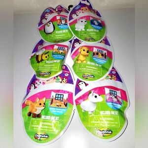 Adopt Me Puzzle Eraser & Mini Room Creative Kids Collectible Animal Puzzles NWT